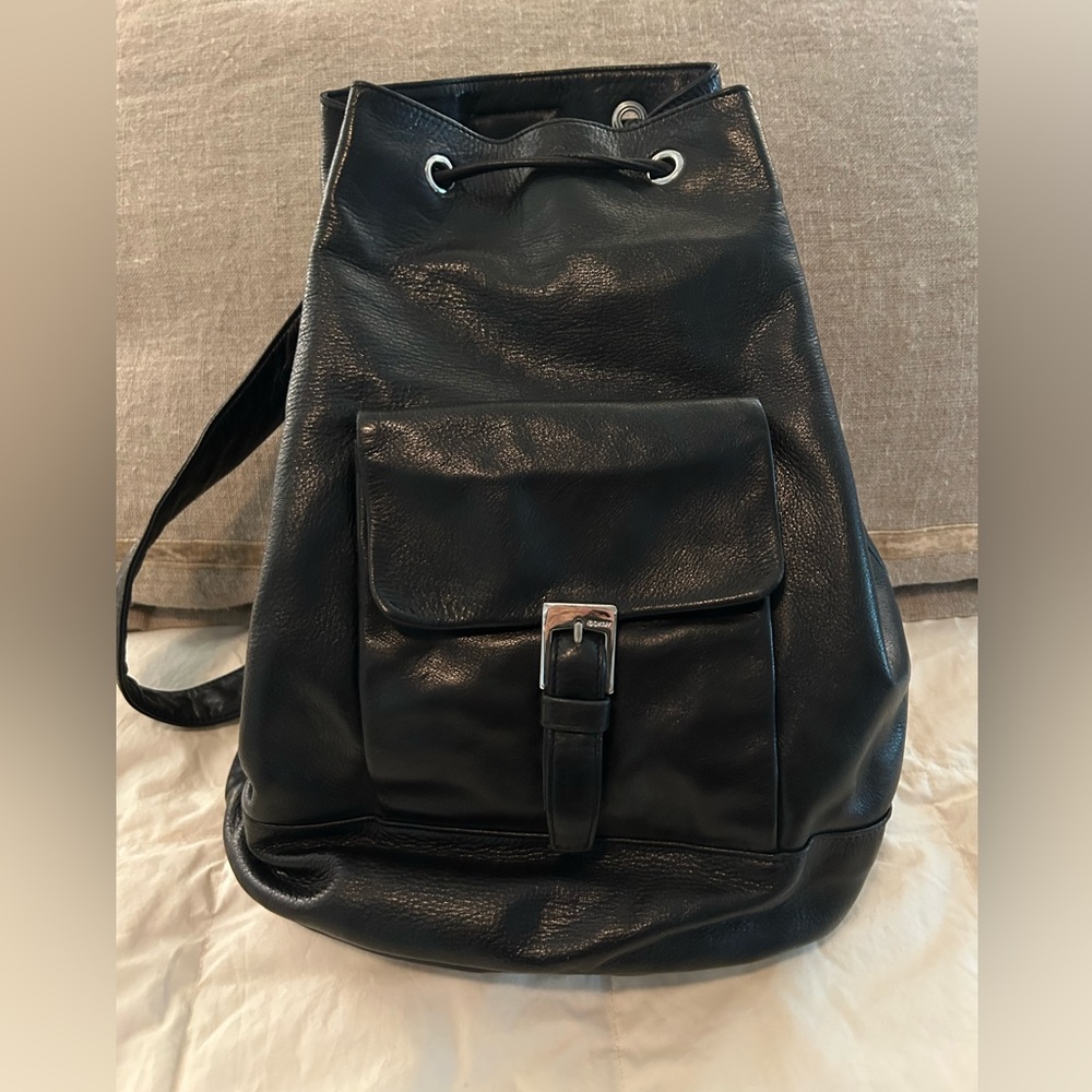 DKNY vintage one strap, leather backpack in black